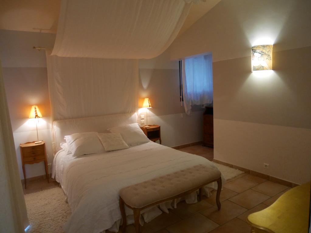 Bed and Breakfast Le relais d'Angélique Lunel  Exterior foto