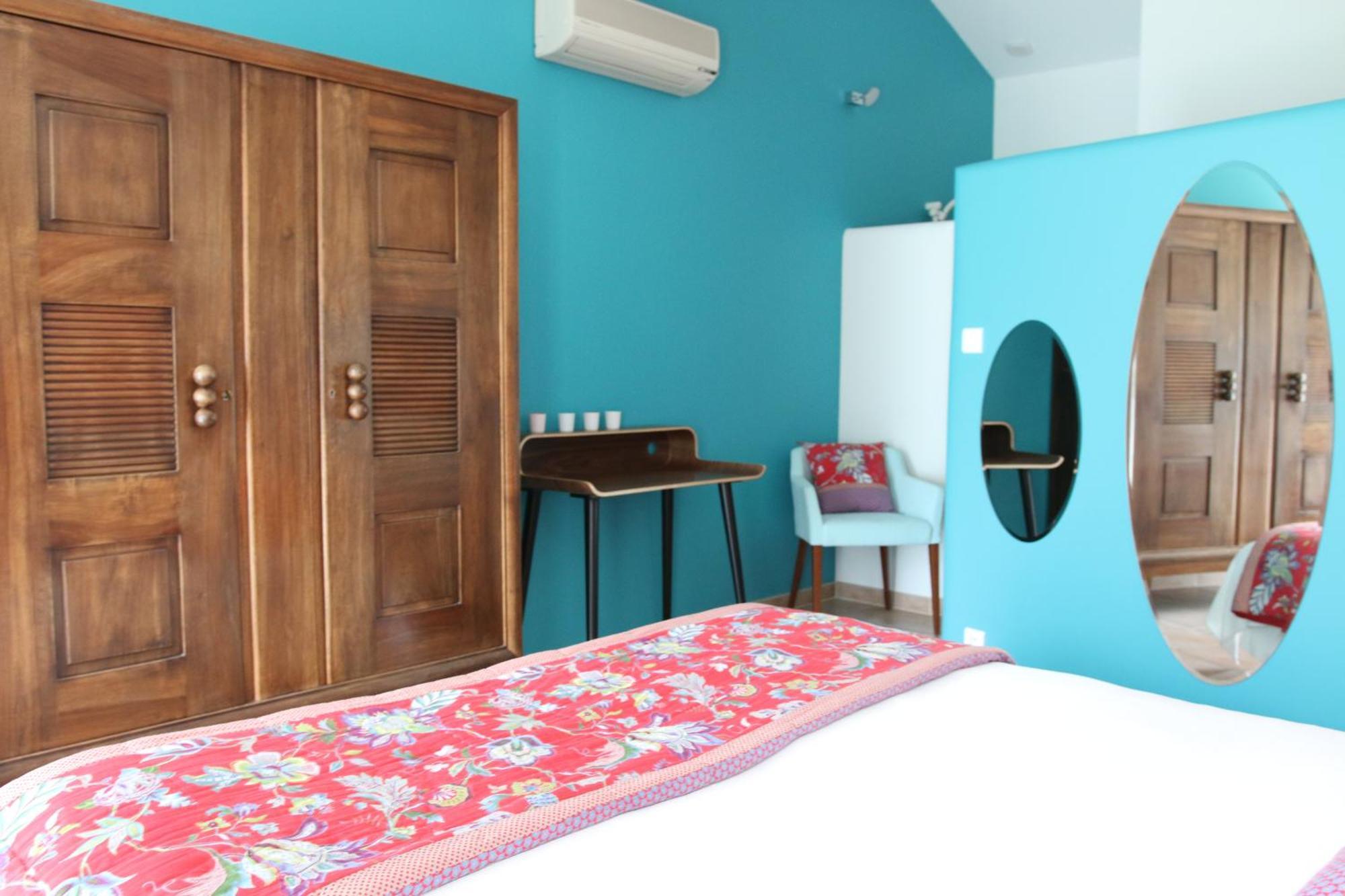 Bed and Breakfast Le relais d'Angélique Lunel  Habitación foto