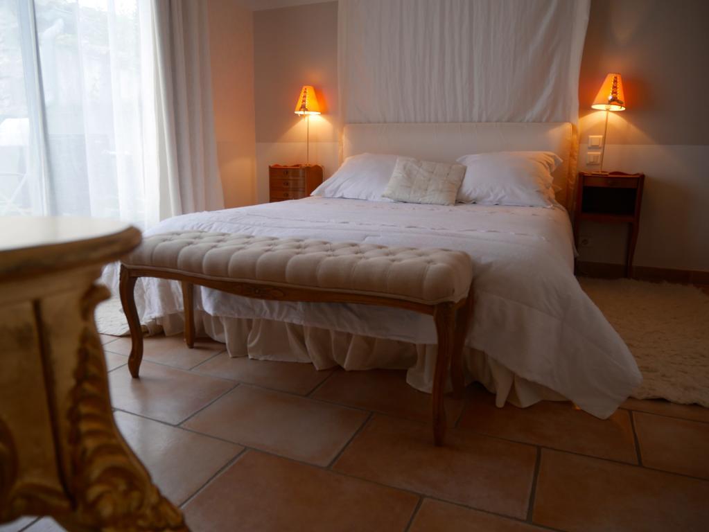 Bed and Breakfast Le relais d'Angélique Lunel  Exterior foto
